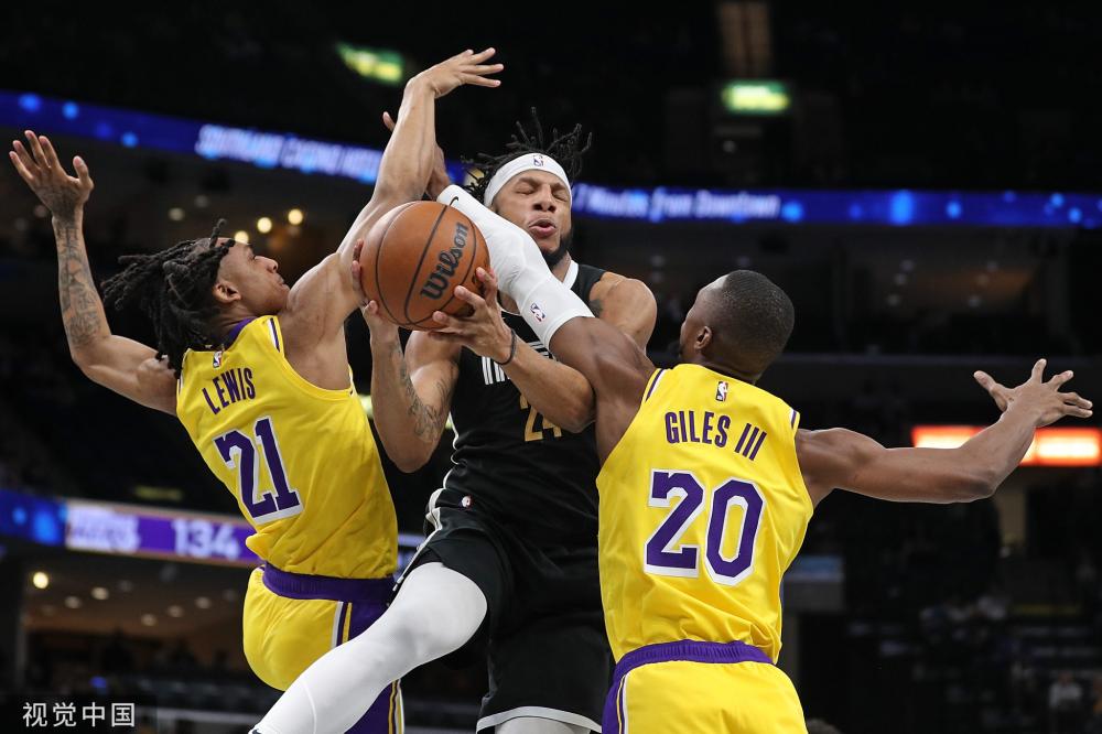 的表现几乎 的表现几乎