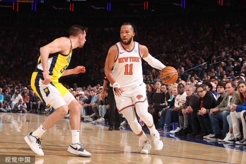 他们通过严 他们通过严